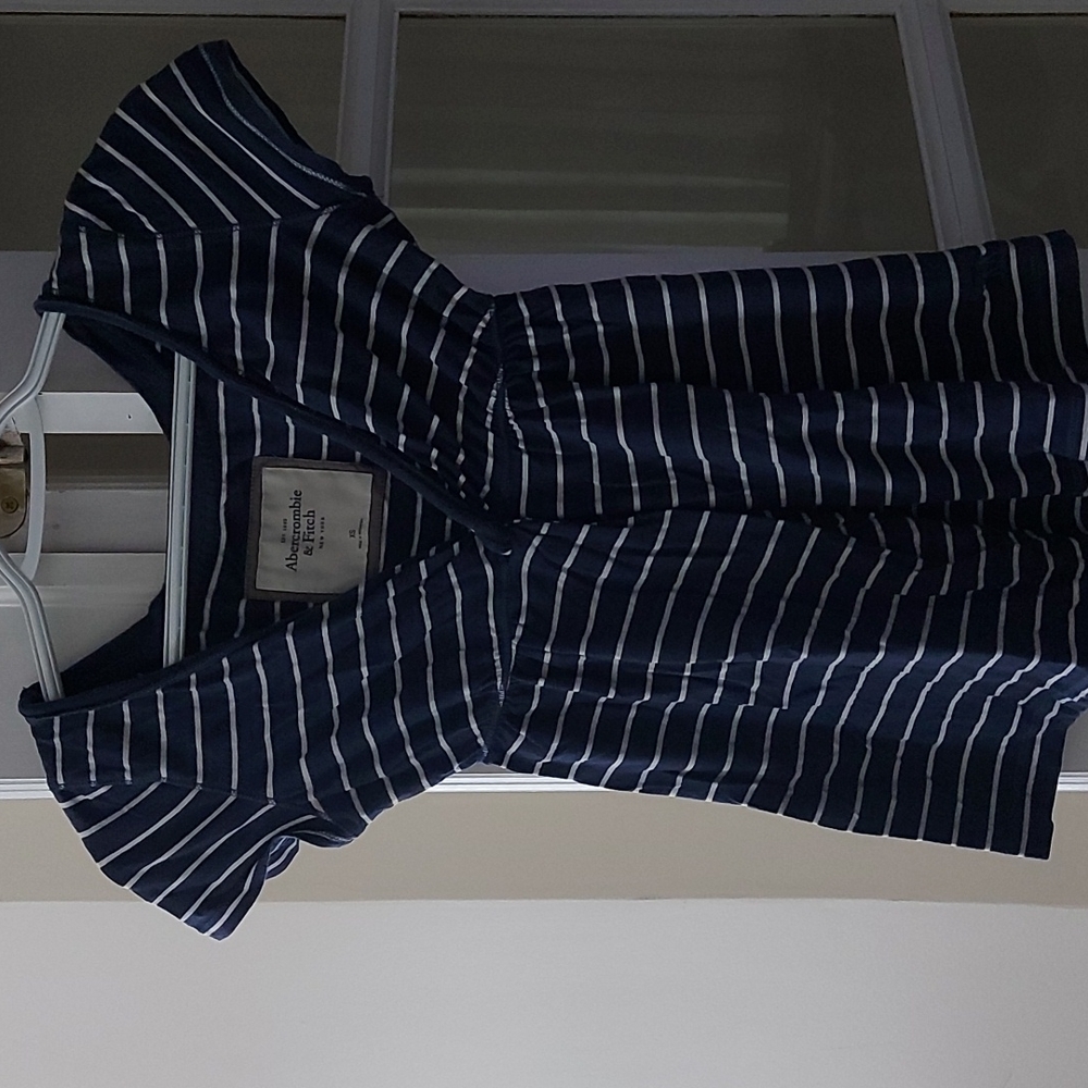 Abercrombie and Fitch Top